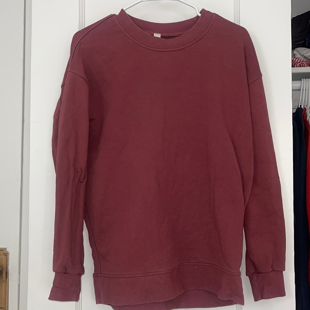 lululemon crewneck